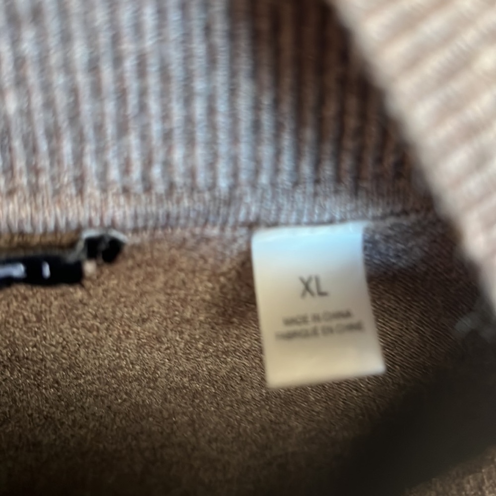 T Tahari Long Sleeve - Picture 3 of 4